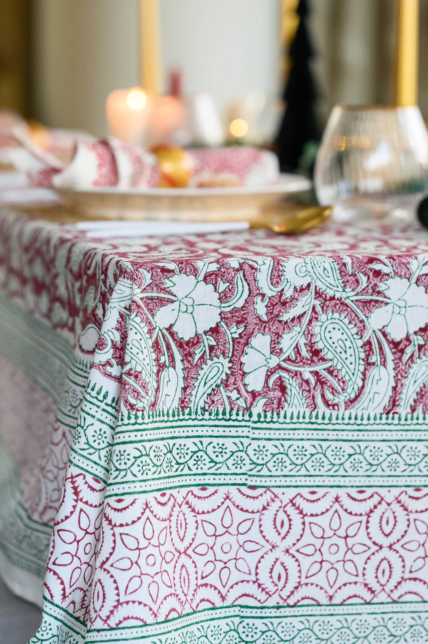 MUGHAL PAISLEY BLOCK PRINT TABLECLOTH