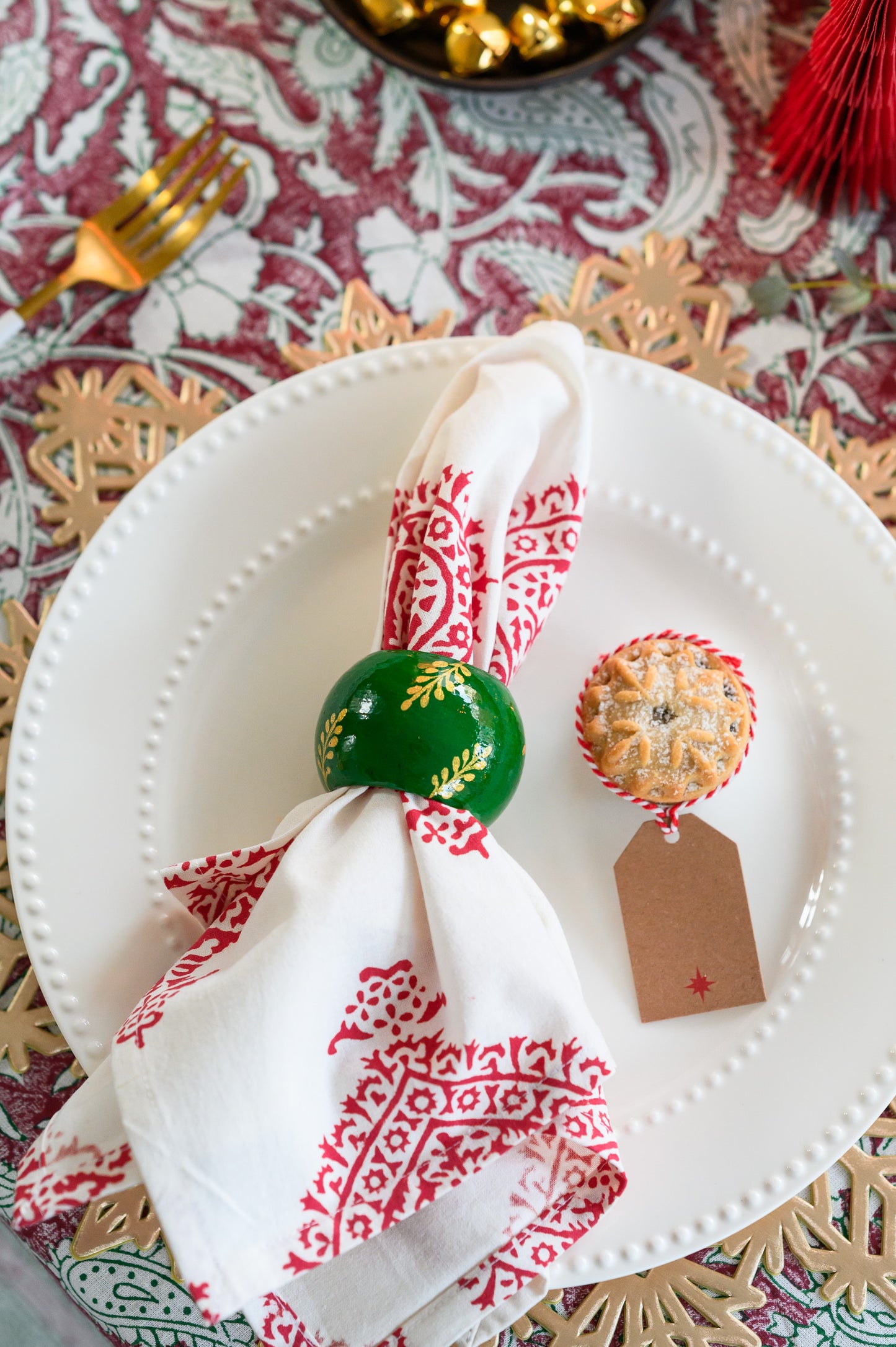 EMERALD GREEN HAND PAINTED NAPKIN RINGS