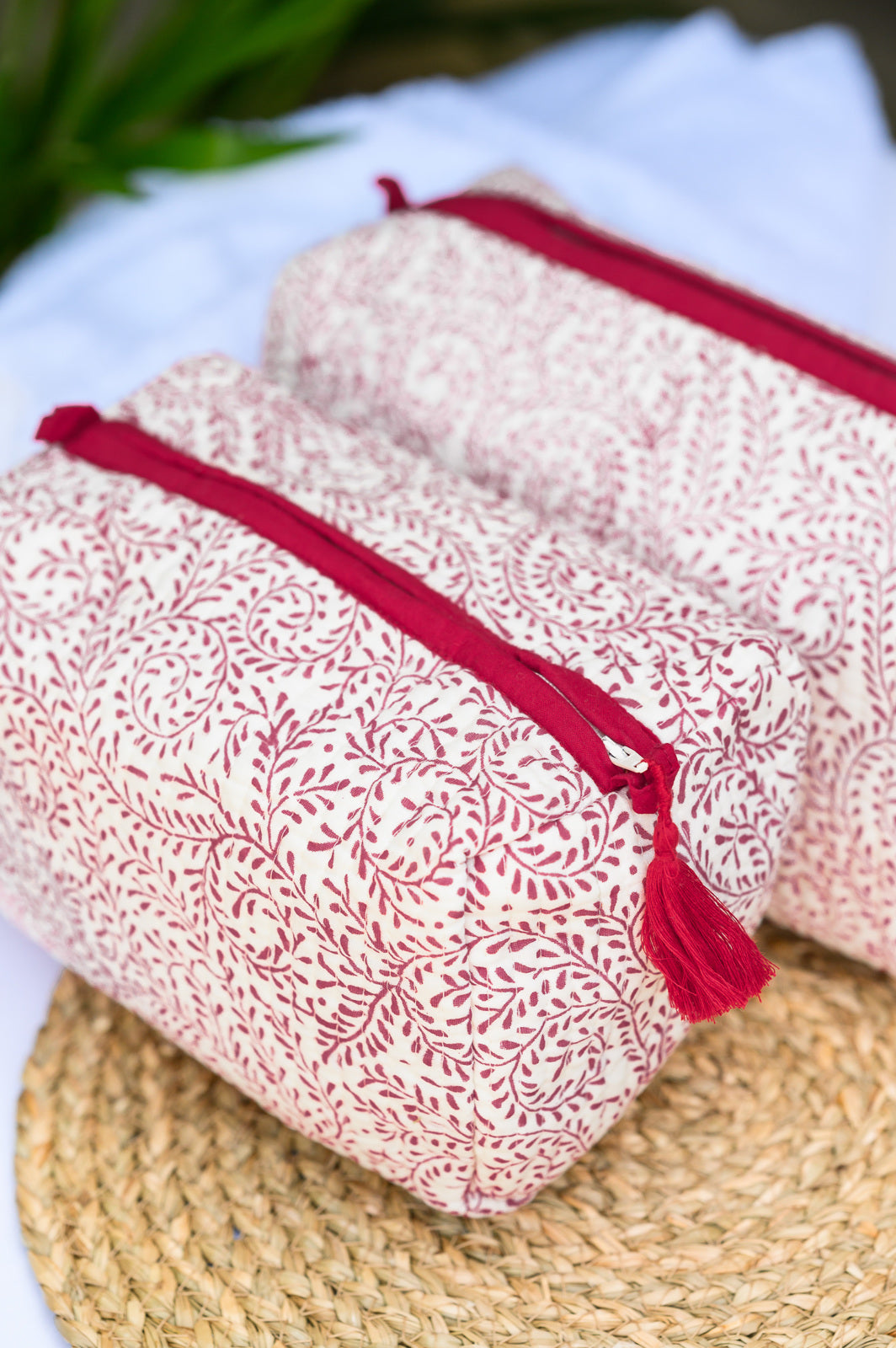 QUILTED COTTON BLOCK PRINT WASH BAG - RED LEAF