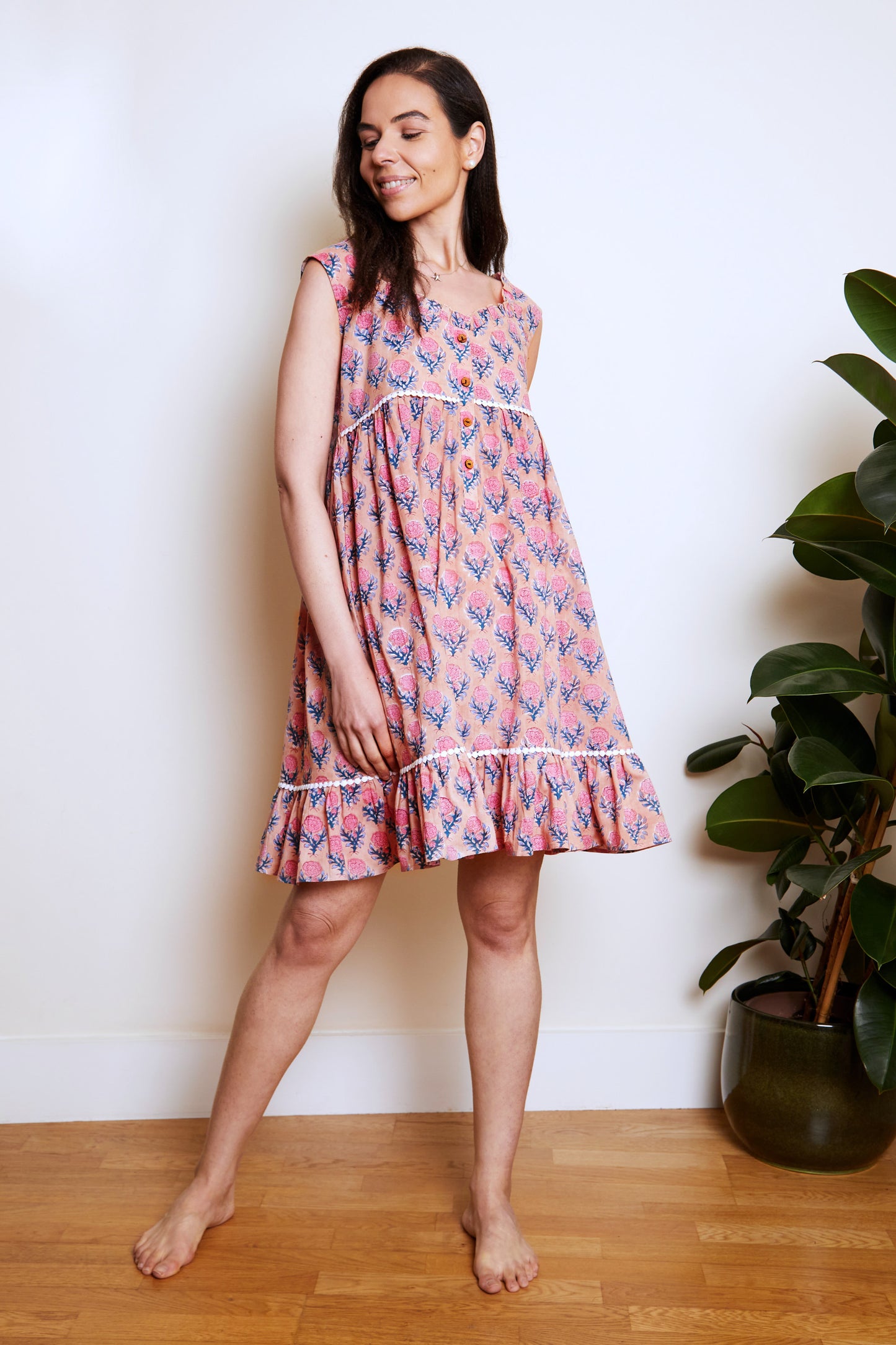 BLOCK PRINT COTTON NIGHTDRESS IN PALE PINK FLORAL BOOTI
