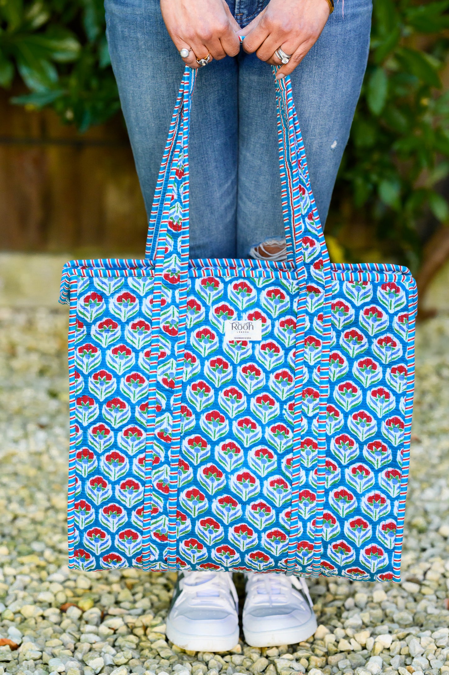 SCARLET BLOOM BLOCK PRINT QUILTED TOTE BAG