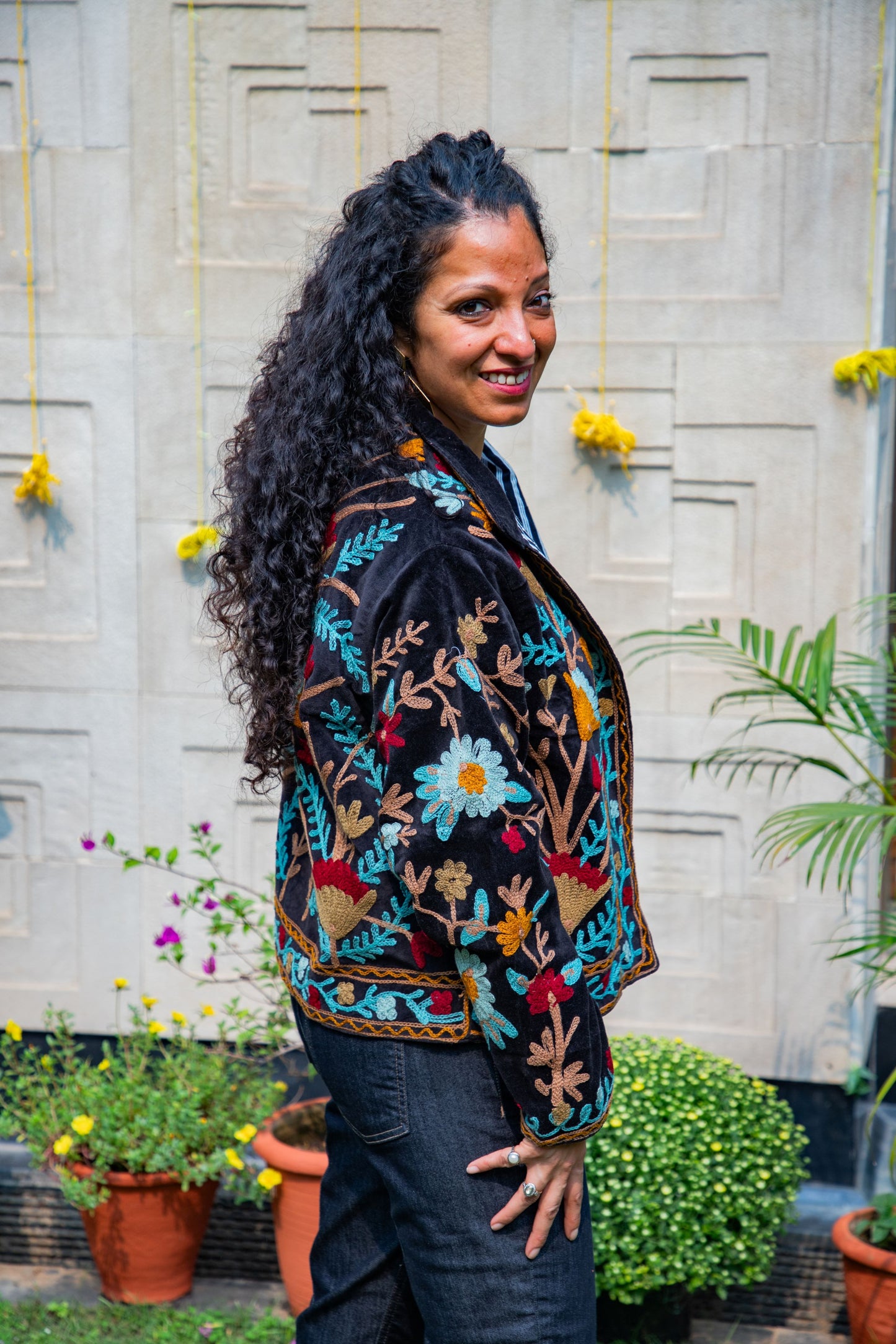 VELVET SUZANI JACKET - BLACK