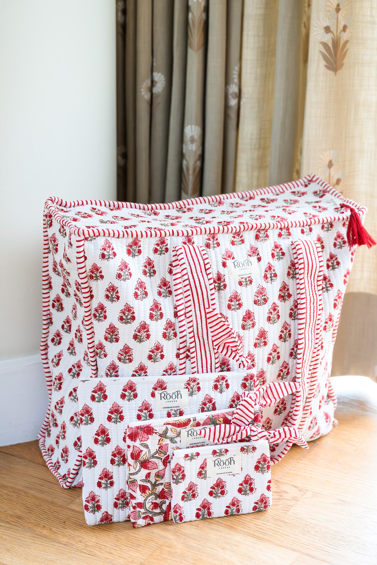 CRIMSON BLOOM QUILTED TOTE BAG