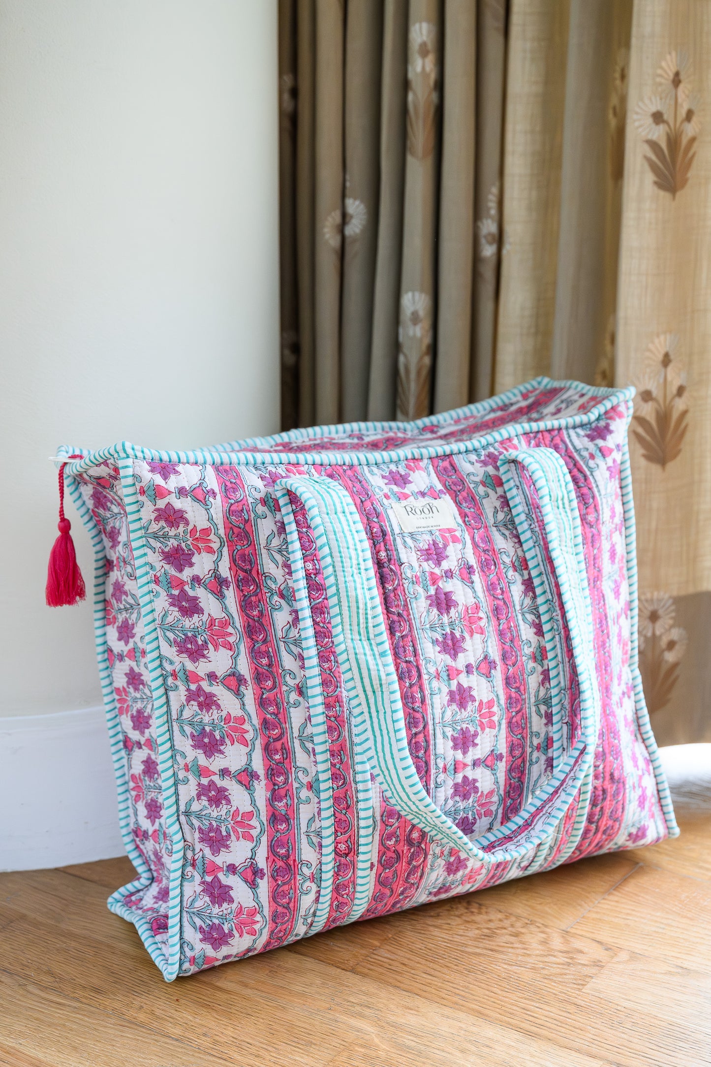 PEONY STRIPE FLORAL QUILTED TOTE BAG