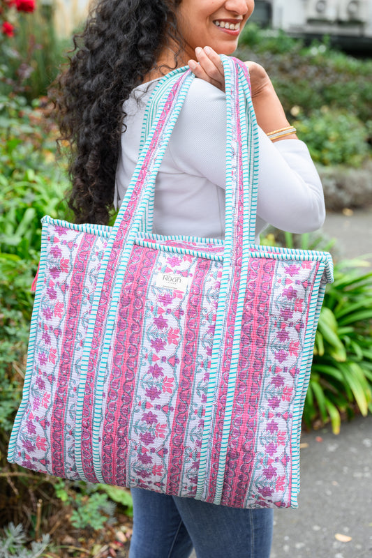 PEONY STRIPE FLORAL QUILTED TOTE BAG