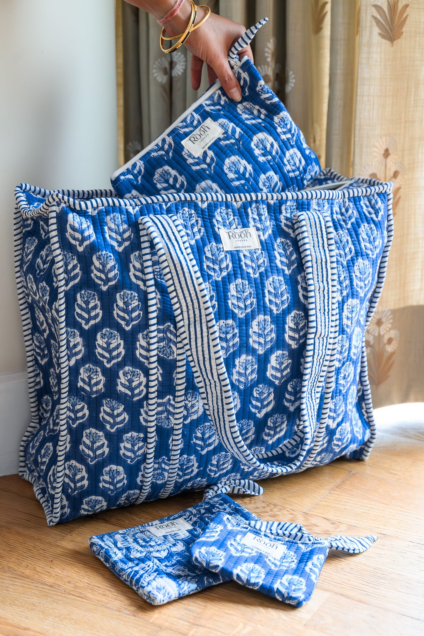 INDIGO BLOSSOM QUILTED TRAVEL & COSMETIC POUCH SET