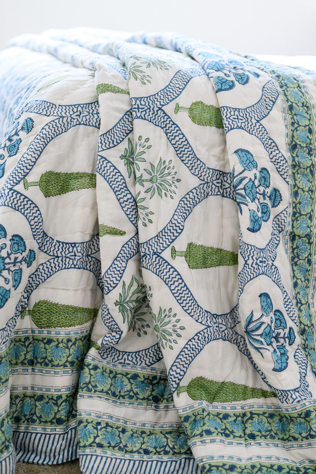 CYPRESS BLOOM BLOCK PRINT COTTON QUILT
