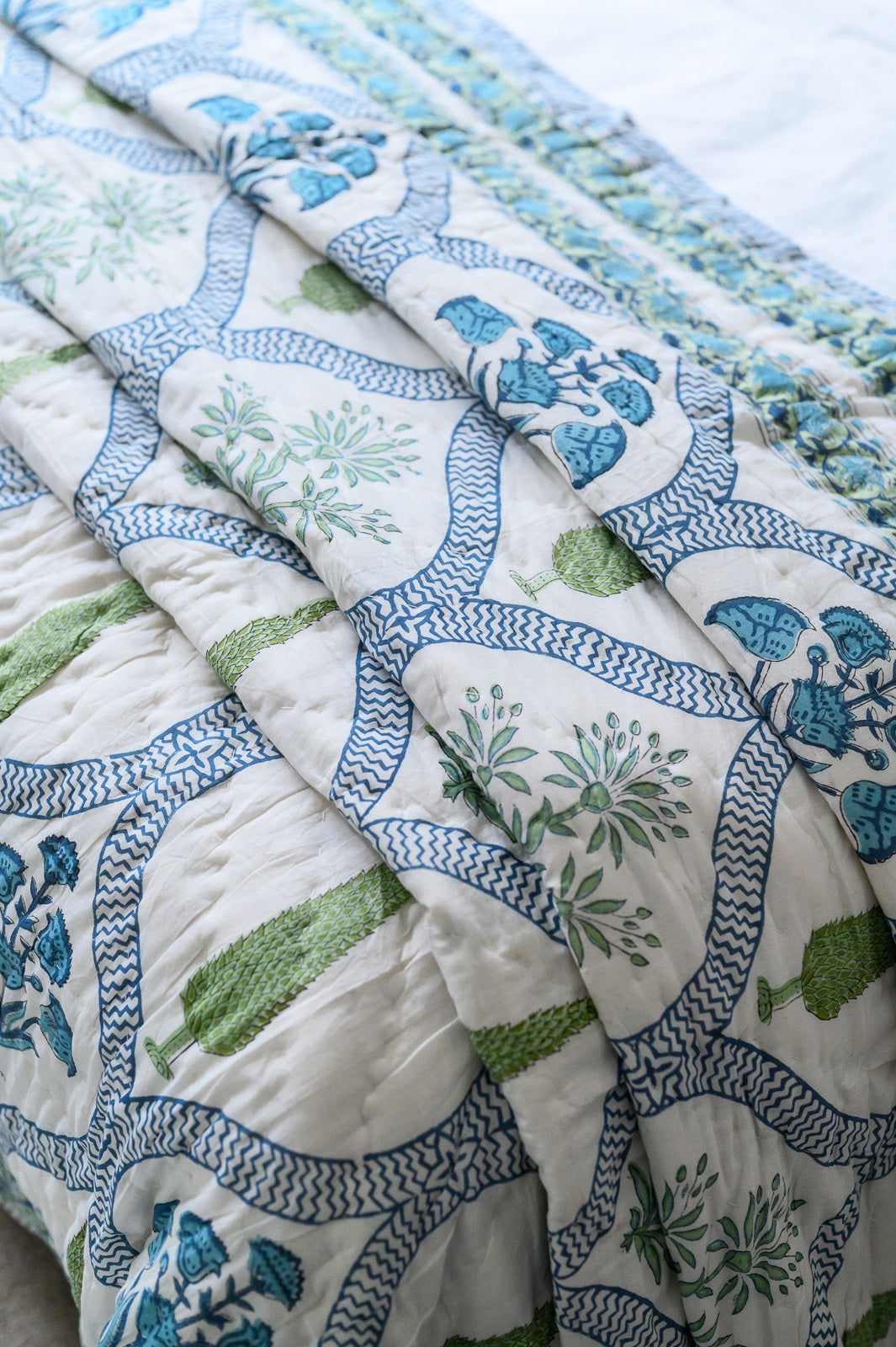 CYPRESS BLOOM BLOCK PRINT COTTON QUILT