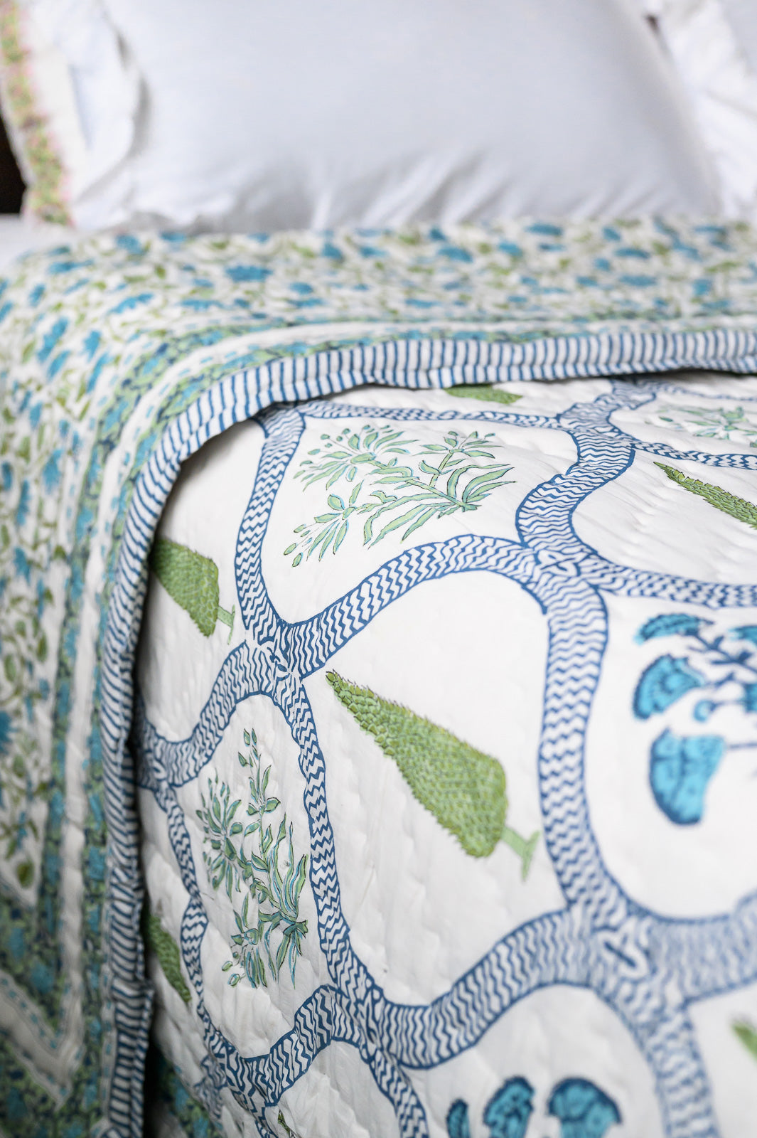 CYPRESS BLOOM BLOCK PRINT COTTON QUILT