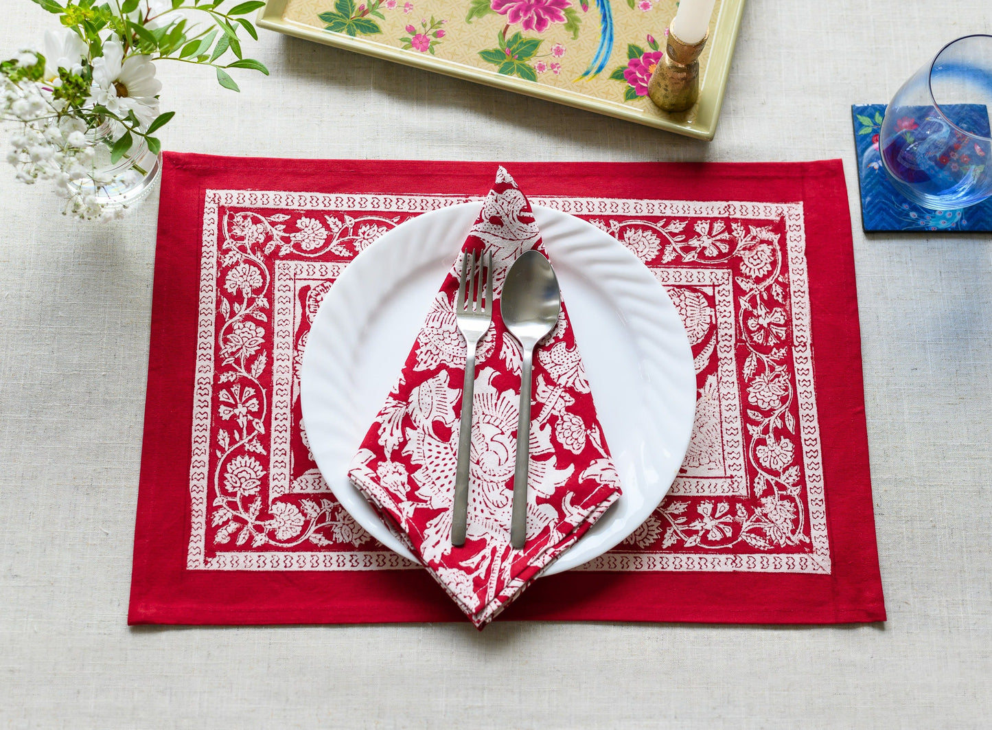 red placemats